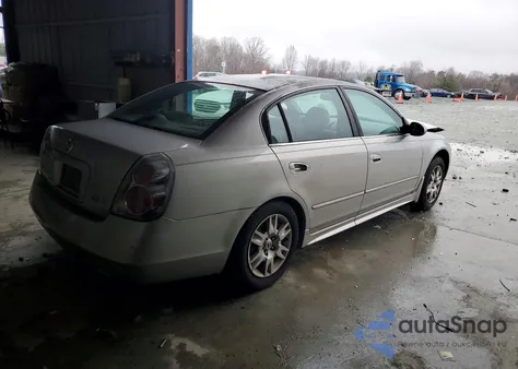 2005 Nissan Altima 2.5 from USA, damaged, VIN 1N4AL11D15C125992